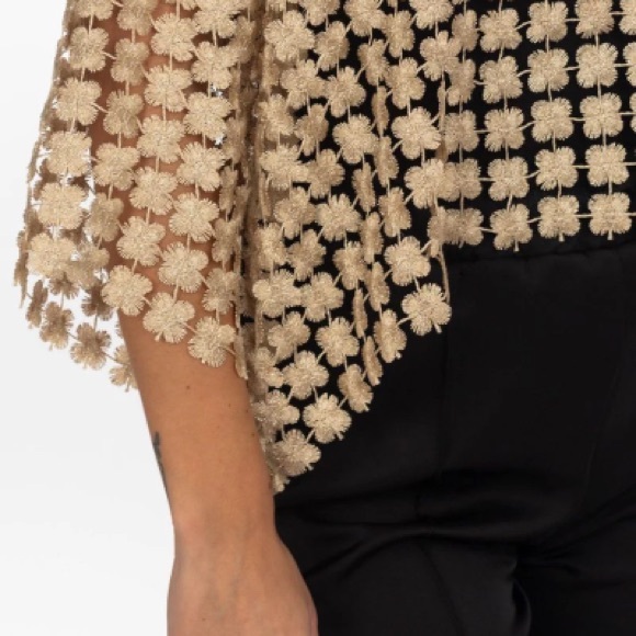 Rare CHARLIE B Gold Crochet Overlay Blouse Large - Picture 3 of 8